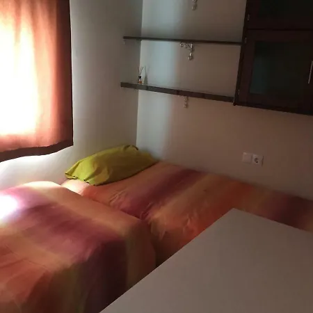 Apartamento Cerca De La Playa Victoria De *